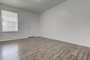 8108 West Gate Blvd, Austin, TX 78745 - Photo 8