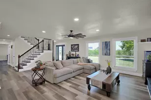 550 C.Bud Stockton Loop, Jarrell, TX 76537 - Photo 6