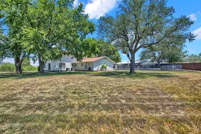 550 C Bud Stockton Loop, Jarrell, TX 76537 - Photo 36