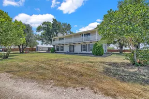 550 C.Bud Stockton Loop, Jarrell, TX 76537 - Photo 34