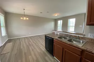 304 Azurite Dr, Jarrell, TX 76537 - Photo 26