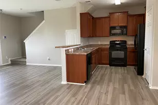 304 Azurite Dr, Jarrell, TX 76537 - Photo 14