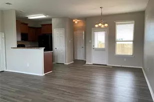 304 Azurite Dr, Jarrell, TX 76537 - Photo 10