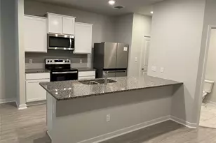 605 W South St, Leander, TX 78641 - Photo 6