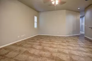 105 S Kaupo Dr, Bastrop, TX 78602 - Photo 10