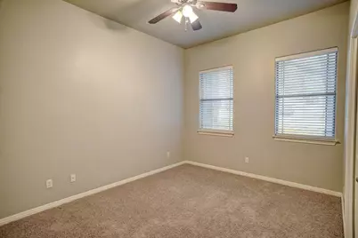 105 S Kaupo Drive, Bastrop, TX 78602 - Photo 20