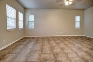105 S Kaupo Dr, Bastrop, TX 78602 - Photo 12