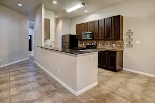 105 S Kaupo Dr, Bastrop, TX 78602 - Photo 8