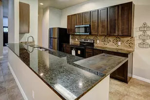 105 S Kaupo Dr, Bastrop, TX 78602 - Photo 4