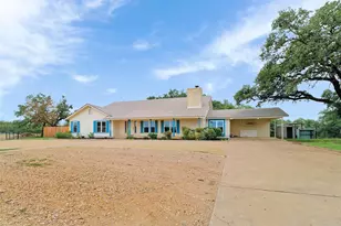 1701 E New Hope Dr, Cedar Park, TX 78641 - Photo 2