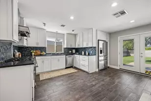 7905 & 7907 Tiffany Dr, Austin, TX 78749 - Photo 10