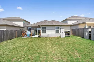 200 Grapefruit Rd, Hutto, TX 78634 - Photo 26