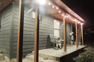 1307 Deloney St, Austin, TX 78721 - Photo 12