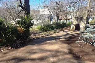 1307 Deloney St, Austin, TX 78721 - Photo 32