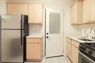 1307 Deloney St, Austin, TX 78721 - Photo 28