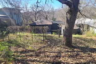 1307 Deloney St, Austin, TX 78721 - Photo 34