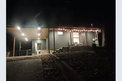 1307 Deloney Street, Austin, TX 78721 - Photo 8