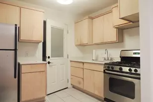 1307 Deloney St, Austin, TX 78721 - Photo 4