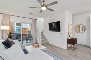 2827 Manor Rd, Austin, TX 78722 - Photo 4