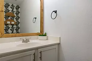 103 San Jacinto Dr, Kyle, TX 78640 - Photo 16