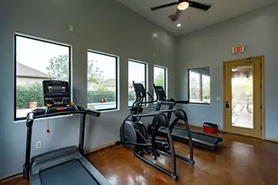 2101 Town Centre Dr, Round Rock, TX 78664 - Photo 32