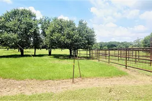 3321 Co Rd 457, Thorndale, TX 76577 - Photo 20