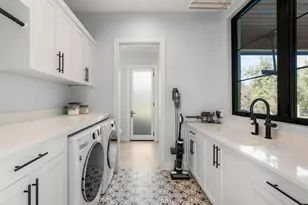 243 Emerald Point Cv, Driftwood, TX 78619 - Photo 26