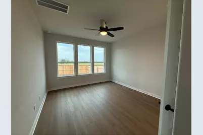 204 Bloomington Loop, Hutto, TX 78634 - Photo 4