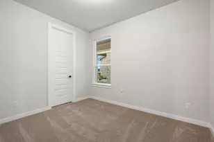 204 Bloomington Loop, Hutto, TX 78634 - Photo 30