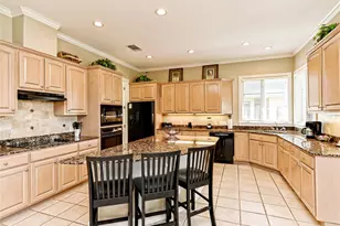 8212 Barton Club Dr, Austin, TX 78735 - Photo 8