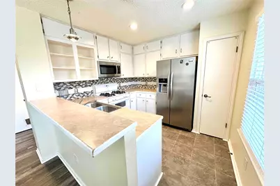 5934 Kevin Kelly Place, Austin, TX 78727 - Photo 4