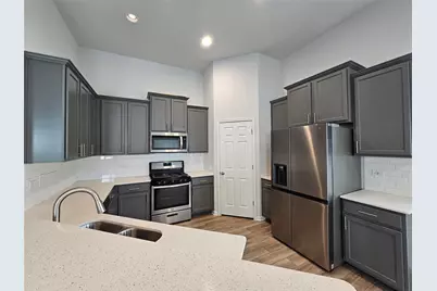 10220 Laurie Lane, Austin, TX 78747 - Photo 6