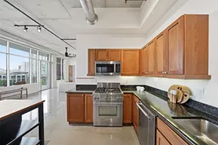 800 W 5th St, Austin, TX 78703 - Photo 14