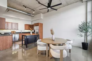 800 W 5th St, Austin, TX 78703 - Photo 8