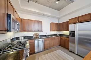 800 W 5th St, Austin, TX 78703 - Photo 10