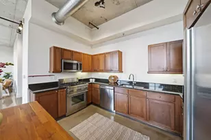 800 W 5th St, Austin, TX 78703 - Photo 14