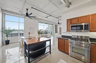 800 W 5th St, Austin, TX 78703 - Photo 16