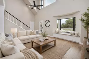 330 Live Oak Hills Ct, San Marcos, TX 78666 - Photo 4