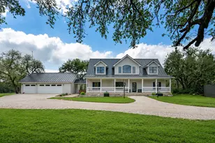 330 Live Oak Hills Ct, San Marcos, TX 78666 - Photo 2