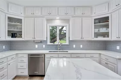 330 Live Oak Hills Court, San Marcos, TX 78666 - Photo 8