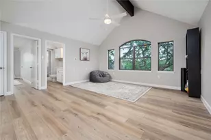 330 Live Oak Hills Ct, San Marcos, TX 78666 - Photo 10