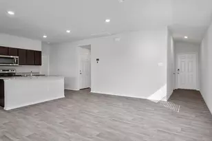 101 Wind Hill Rd, Jarrell, TX 76537 - Photo 8