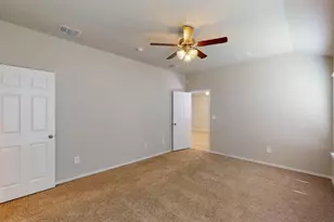 101 Wind Hill Rd, Jarrell, TX 76537 - Photo 10