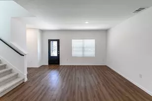 215 Tokalaun Dr, Hutto, TX 78634 - Photo 2