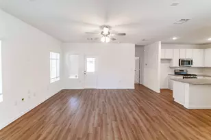 215 Tokalaun Dr, Hutto, TX 78634 - Photo 4