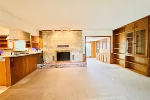 1704 Parkside Ln, Austin, TX 78745 - Photo 8