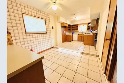 1704 Parkside Lane, Austin, TX 78745 - Photo 30