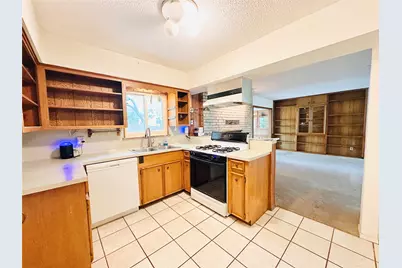 1704 Parkside Lane, Austin, TX 78745 - Photo 4