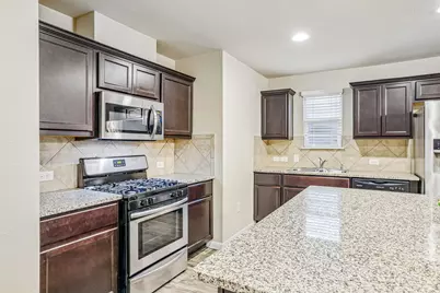 10604 Menominee Falls Lane, Austin, TX 78754 - Photo 6