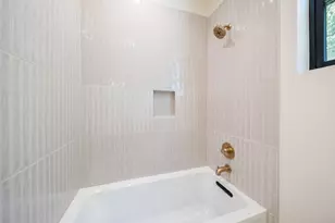 6315 Del Monte Rd, Austin, TX 78741 - Photo 16